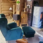 Osada Kuboski Dom Z Bali Lesny Zakatek Kamesznica
