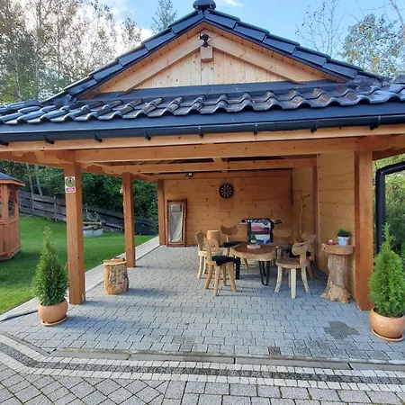 Osada Kuboski Dom Z Bali Lesny Zakatek Dom wakacyjny