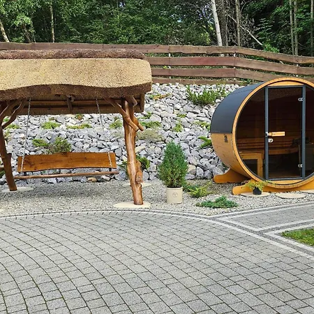 Osada Kuboski Dom Z Bali Lesny Zakatek * Kamesznica