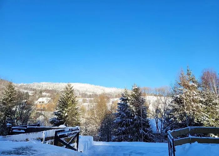 Osada Kuboski Dom Z Bali Lesny Zakatek * Kamesznica